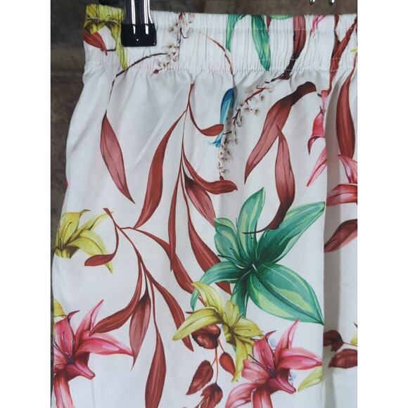 Eternity Shorts White Floral Print Lightweight Girl's Size 10/12 Drawstring - Picture 5 of 12